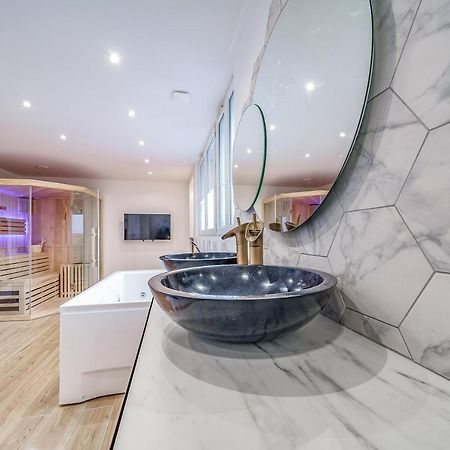 L'Evasion - Sauna Jacuzzi Cinema Tours Luaran gambar