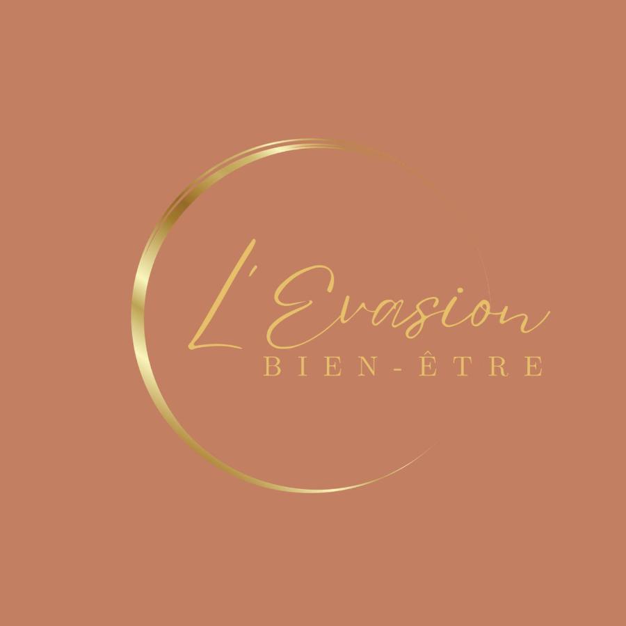 L'Evasion - Sauna Jacuzzi Cinema Tours Luaran gambar